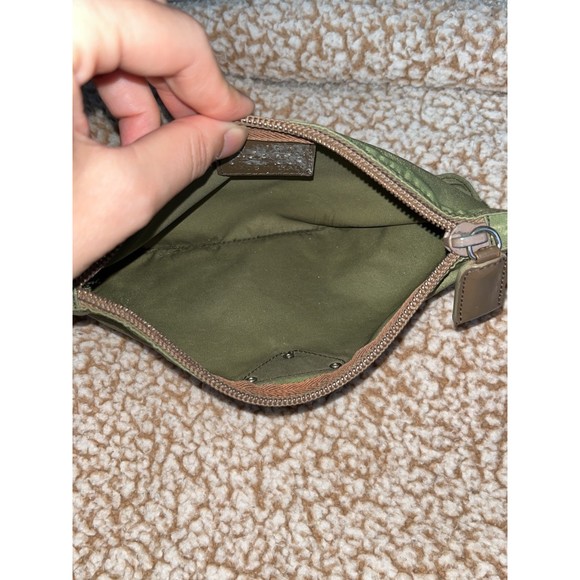 Prada makeup pouch - Picture 4 of 6